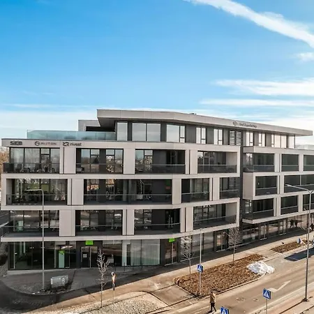 Luxury Penthouse Apartament Parnawa