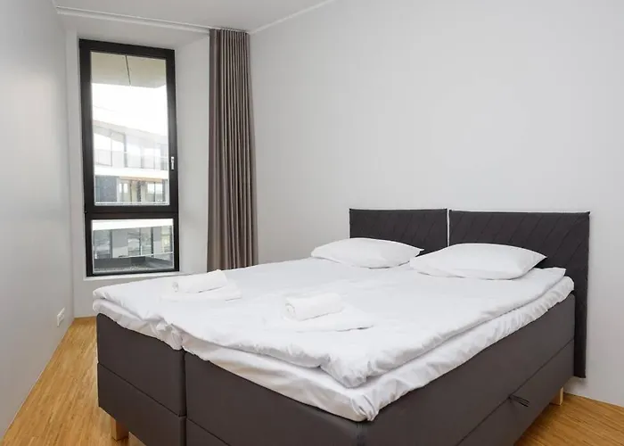 Luxury Penthouse Apartment *