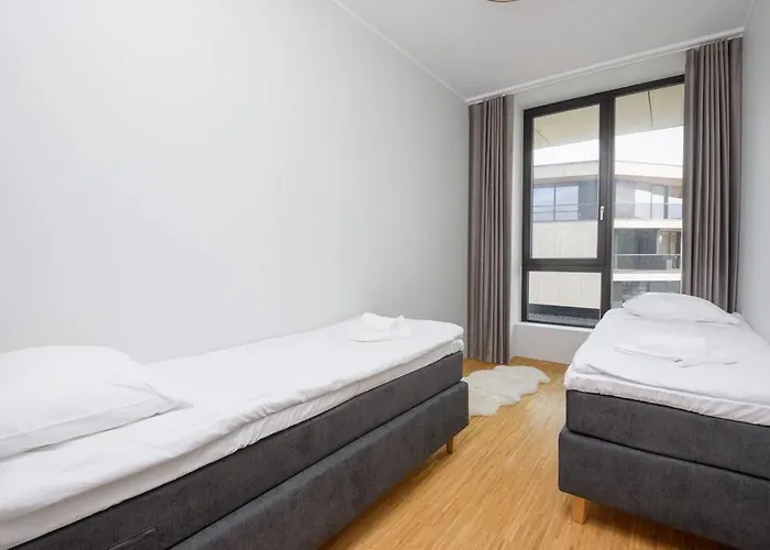 Luxury Penthouse Apartment *